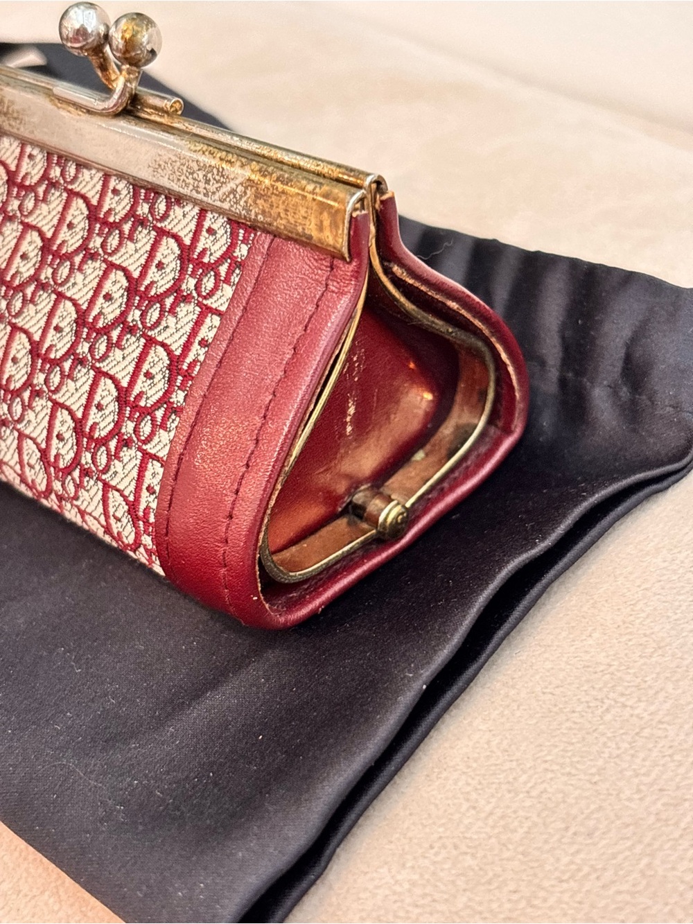 Christian Dior RARE Vintage 1970’s Oblique Monogram Kiss Lock Coin Poin Purse - Picture 5 of 16